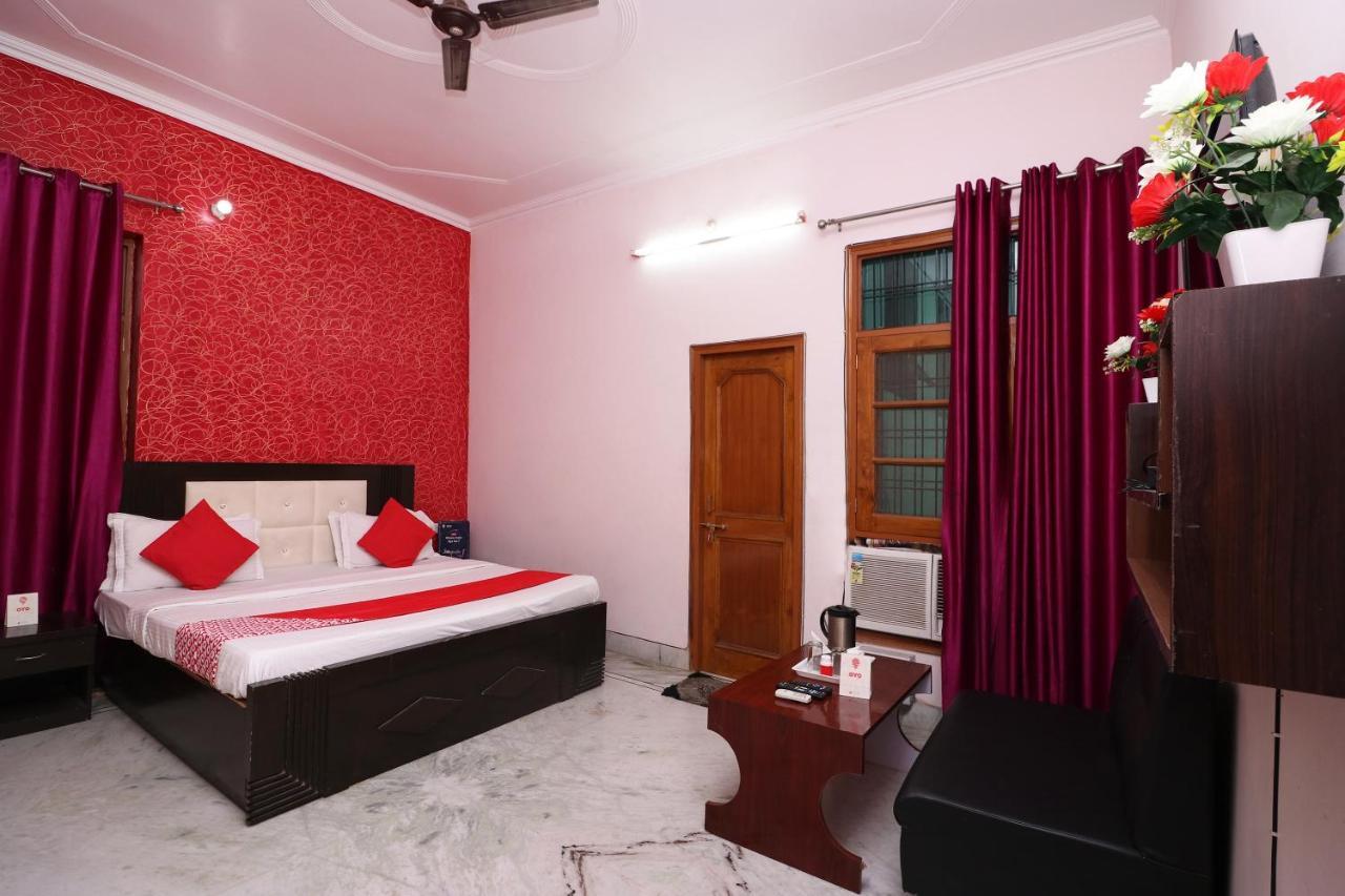 Oyo 9008 Hotel Jmd Inn Chinhat Экстерьер фото