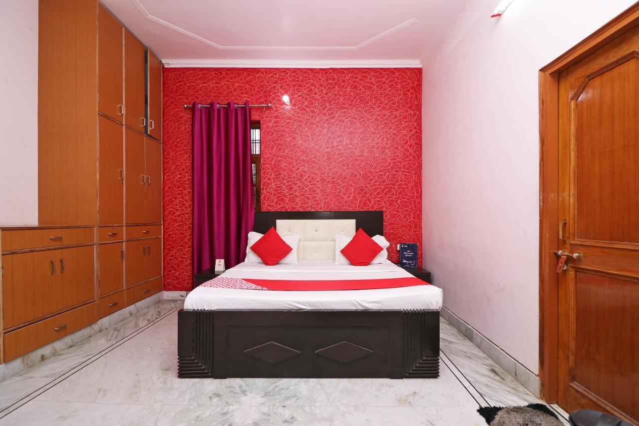 Oyo 9008 Hotel Jmd Inn Chinhat Экстерьер фото